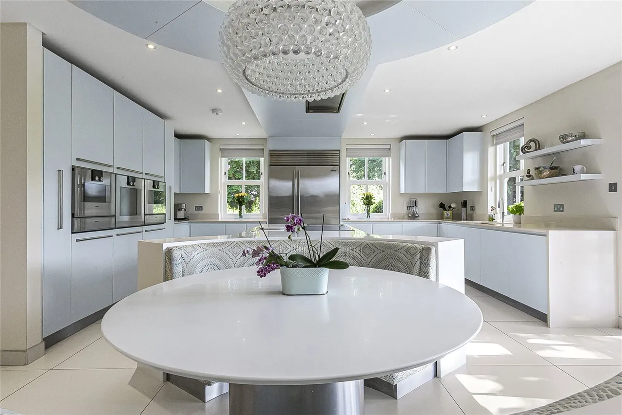 Wild Hill Road, Woodside, Hertfordshire, AL9 6DD, photo 9