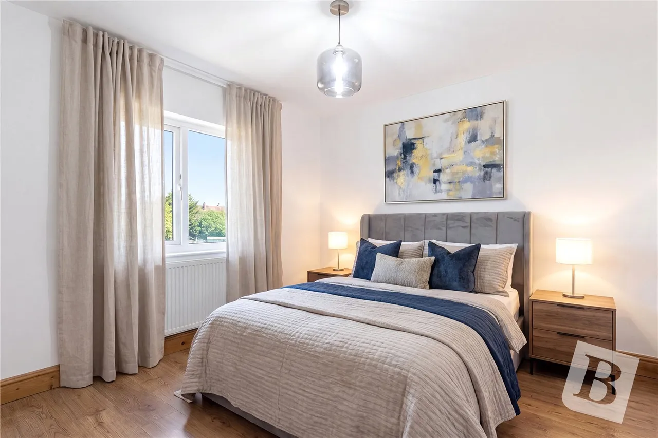 Latimer Drive, Basildon, SS15, photo 5