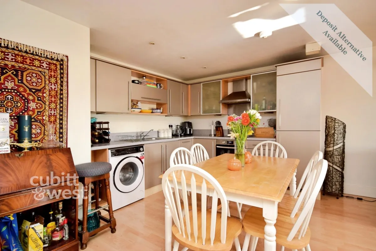 Station Approach, Epsom, KT19, photo 11