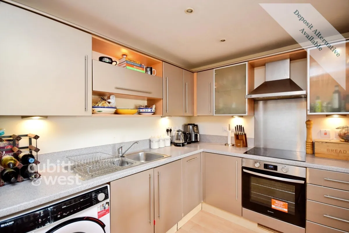 Station Approach, Epsom, KT19, photo 4