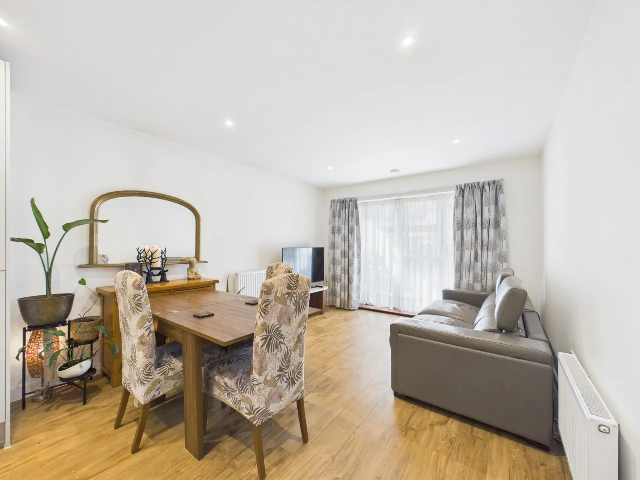 Pitcher Lane, Ashford, TW15, photo 2