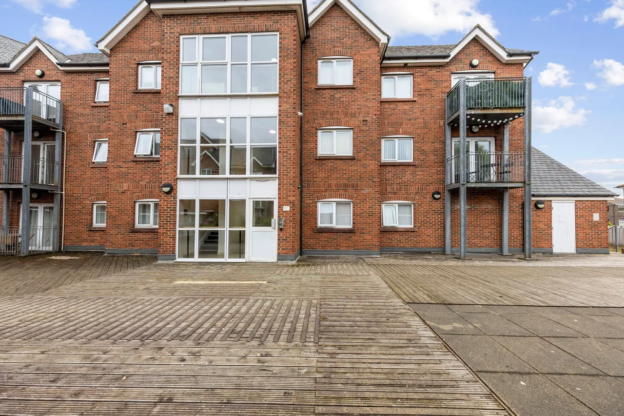 2 bed flat for sale — Bevan Court Dunlop Street, Warrington, Warrington, WA4 6AA