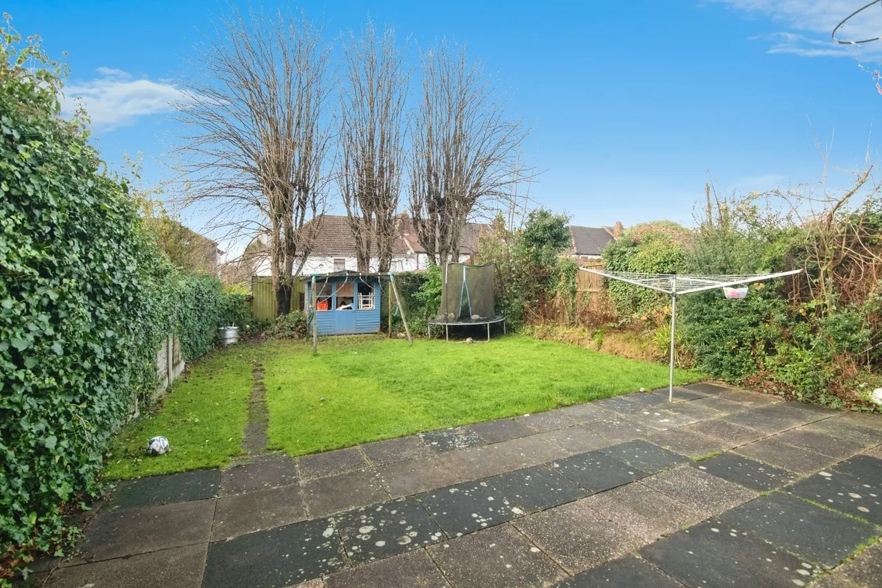 Hawthorn Croft, Oldbury, B68, photo 20