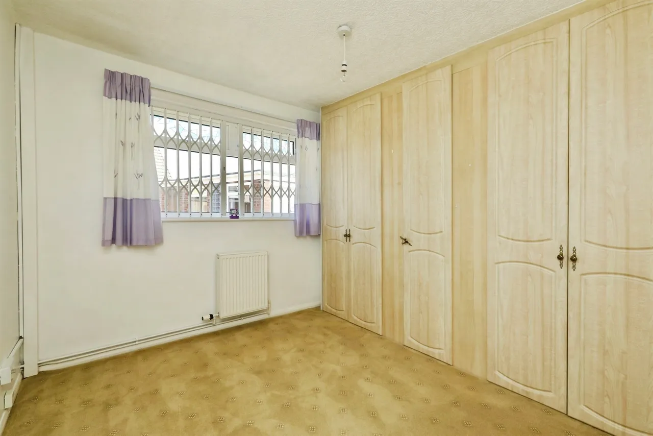 Elmwood Crescent, Armthorpe, Doncaster, photo 8