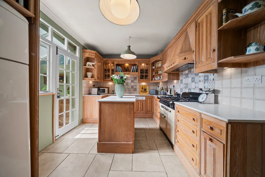 Woburn Hill, Addlestone, KT15, photo 7