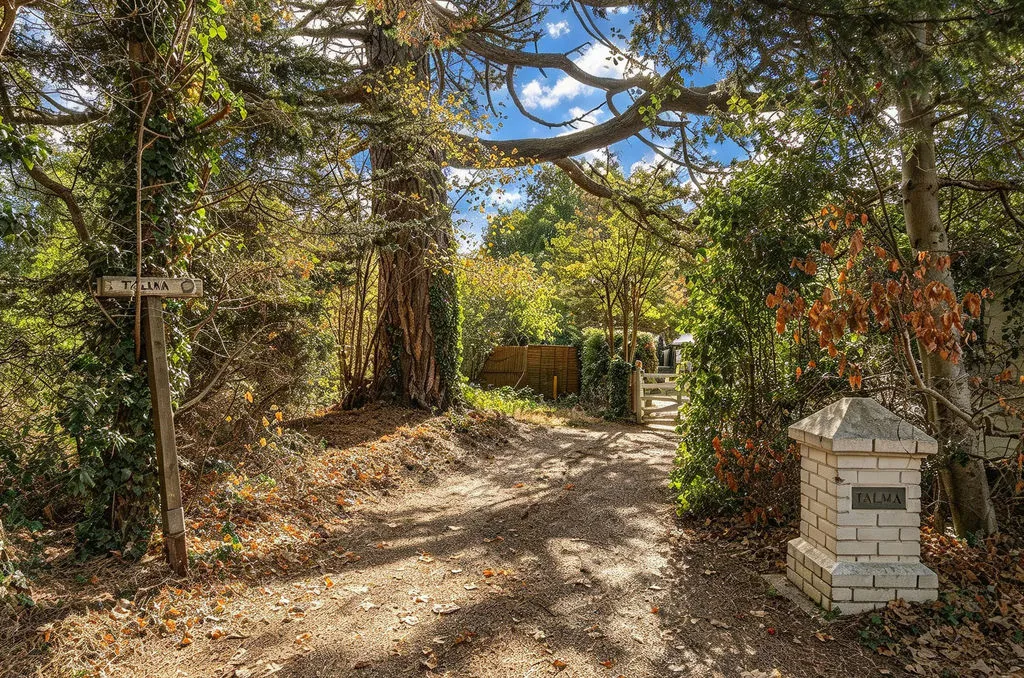 Woburn Hill, Addlestone, KT15, photo 22