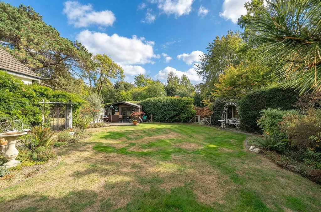 Woburn Hill, Addlestone, KT15, photo 19