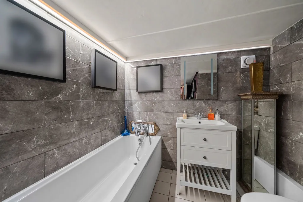 Woburn Hill, Addlestone, KT15, photo 15