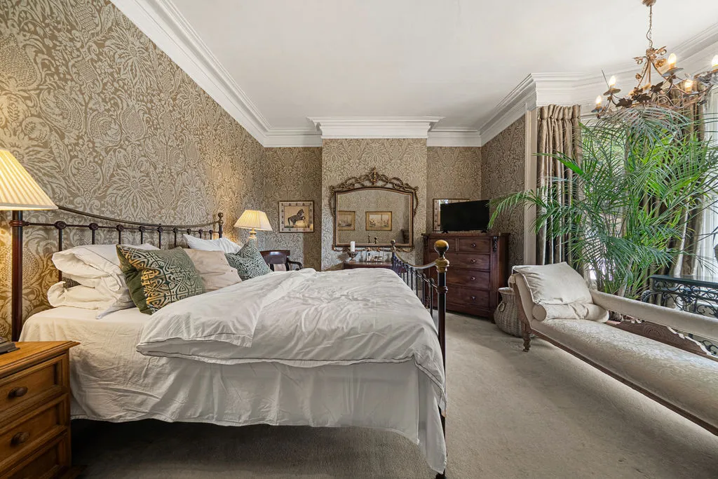 Woburn Hill, Addlestone, KT15, photo 9