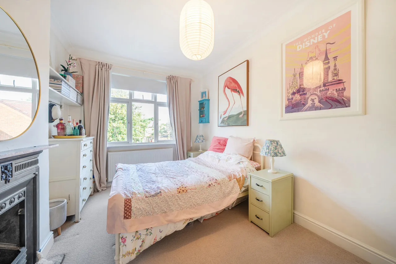 Courtney Road, Colliers Wood, London, SW19, photo 4