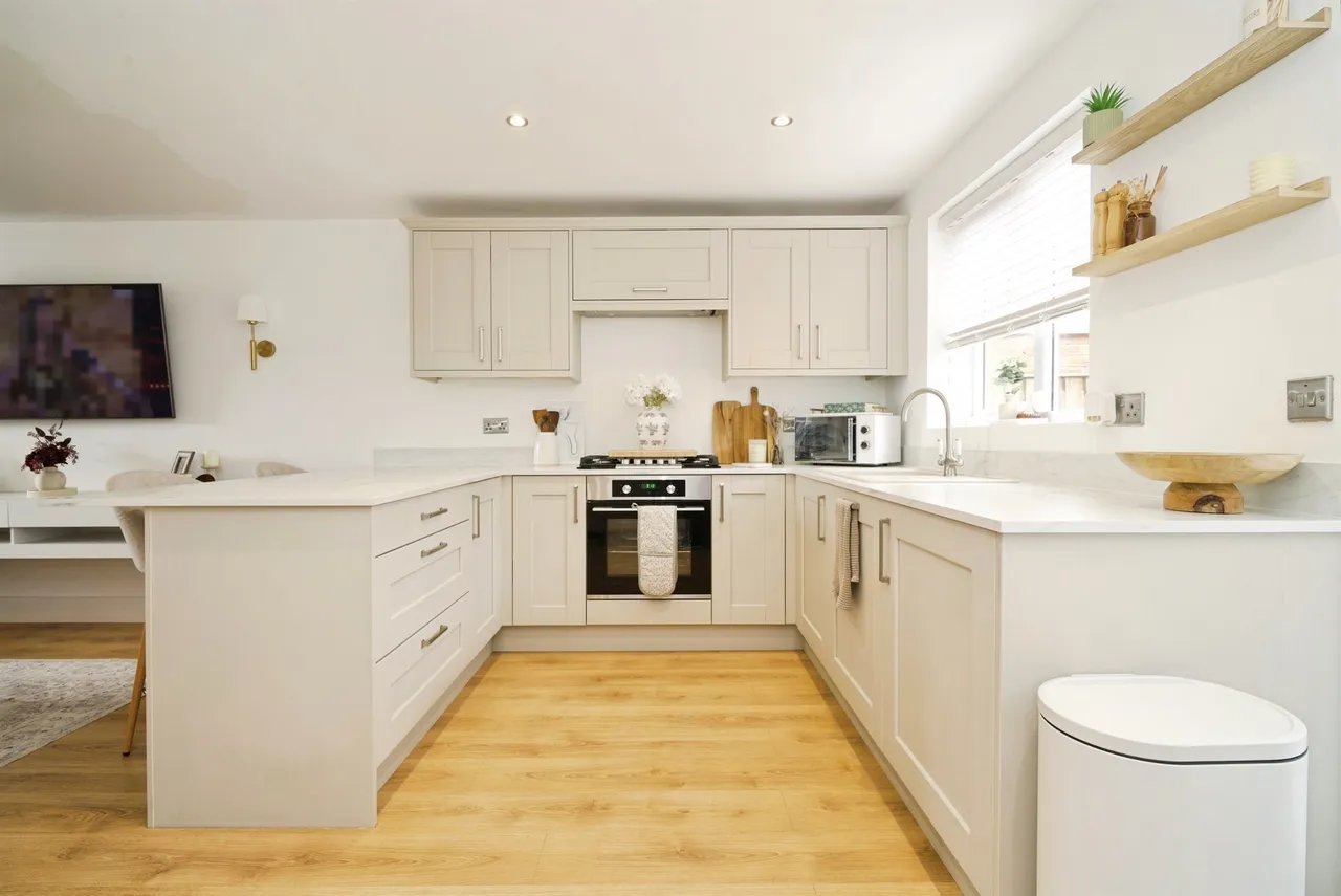 Manor Fields, Great Houghton, Barnsley, photo 5