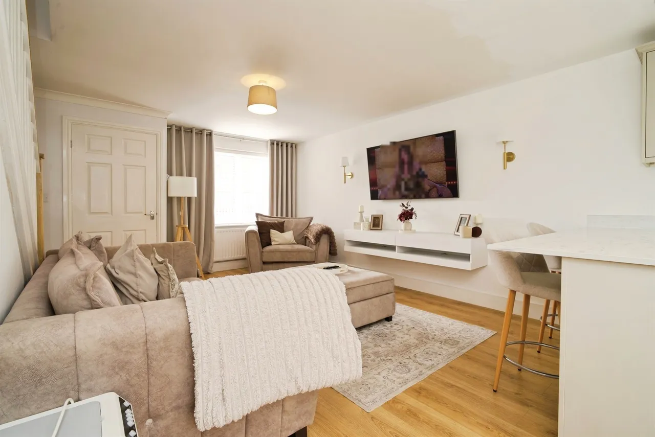 Manor Fields, Great Houghton, Barnsley, photo 7