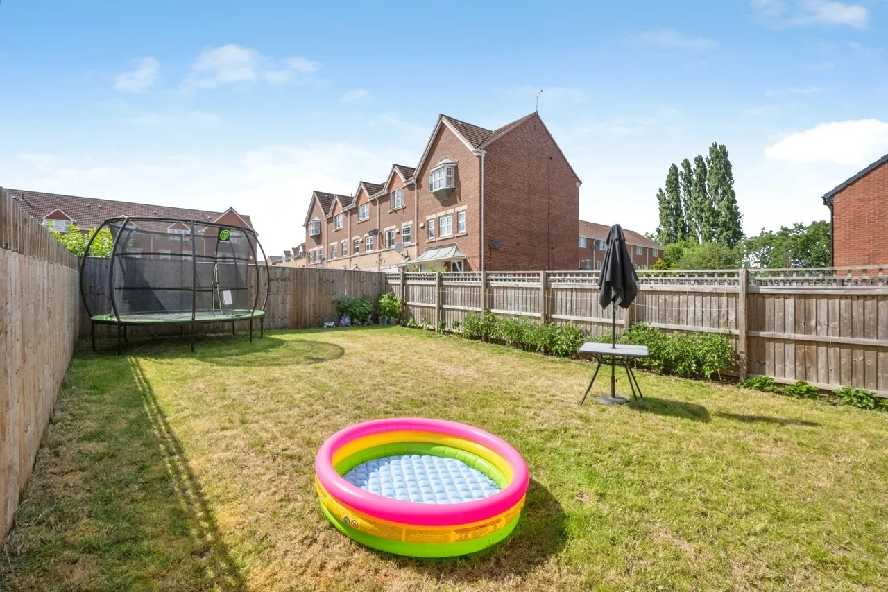 Blossom Crescent, Balby, Doncaster, South Yorkshire, DN4, photo 16