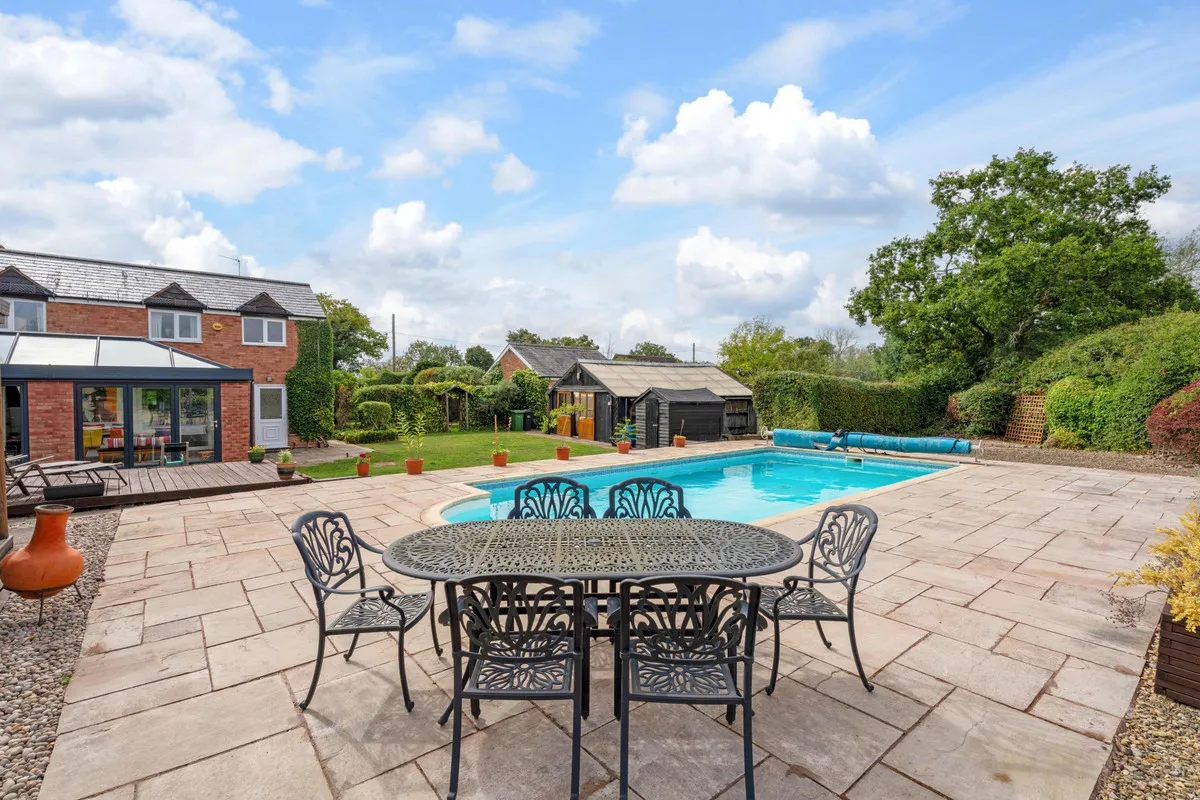 Droitwich Road, Hanbury Bromsgrove, B60, photo 21