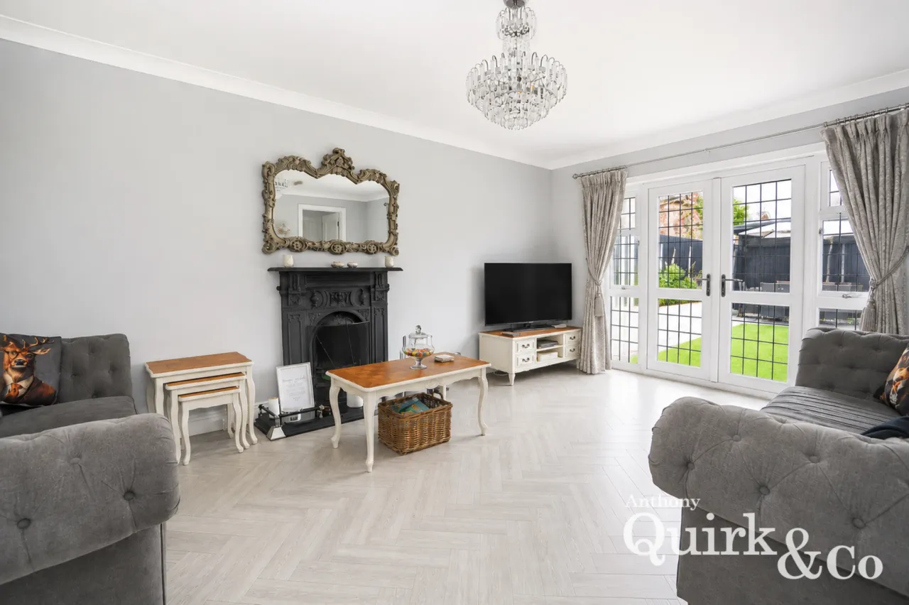 Komberg Crescent, Canvey Island, SS8, photo 5