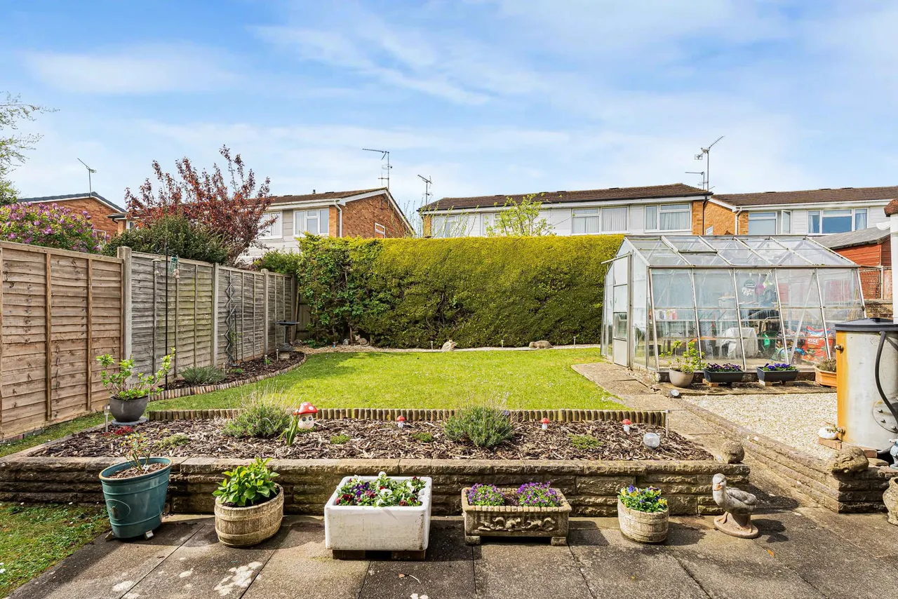 Heron Close, Alton, GU34, photo 13
