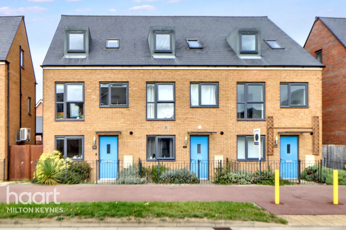 4 bed house for sale, Countess Way, Brooklands, MK10