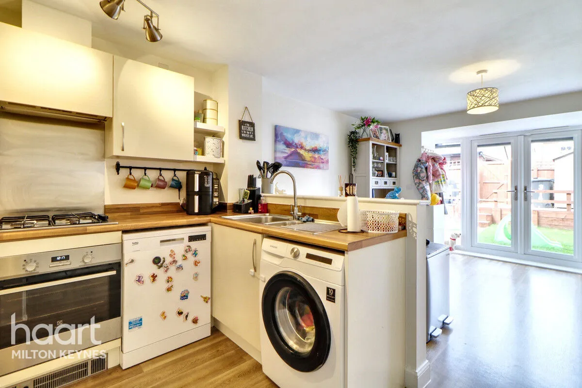 Countess Way, Brooklands, MK10, photo 3