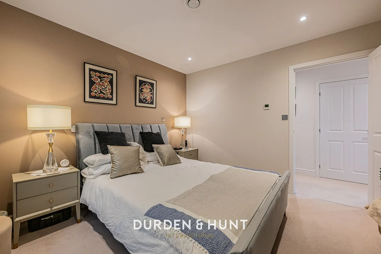 High Road, Loughton, IG10, photo 14