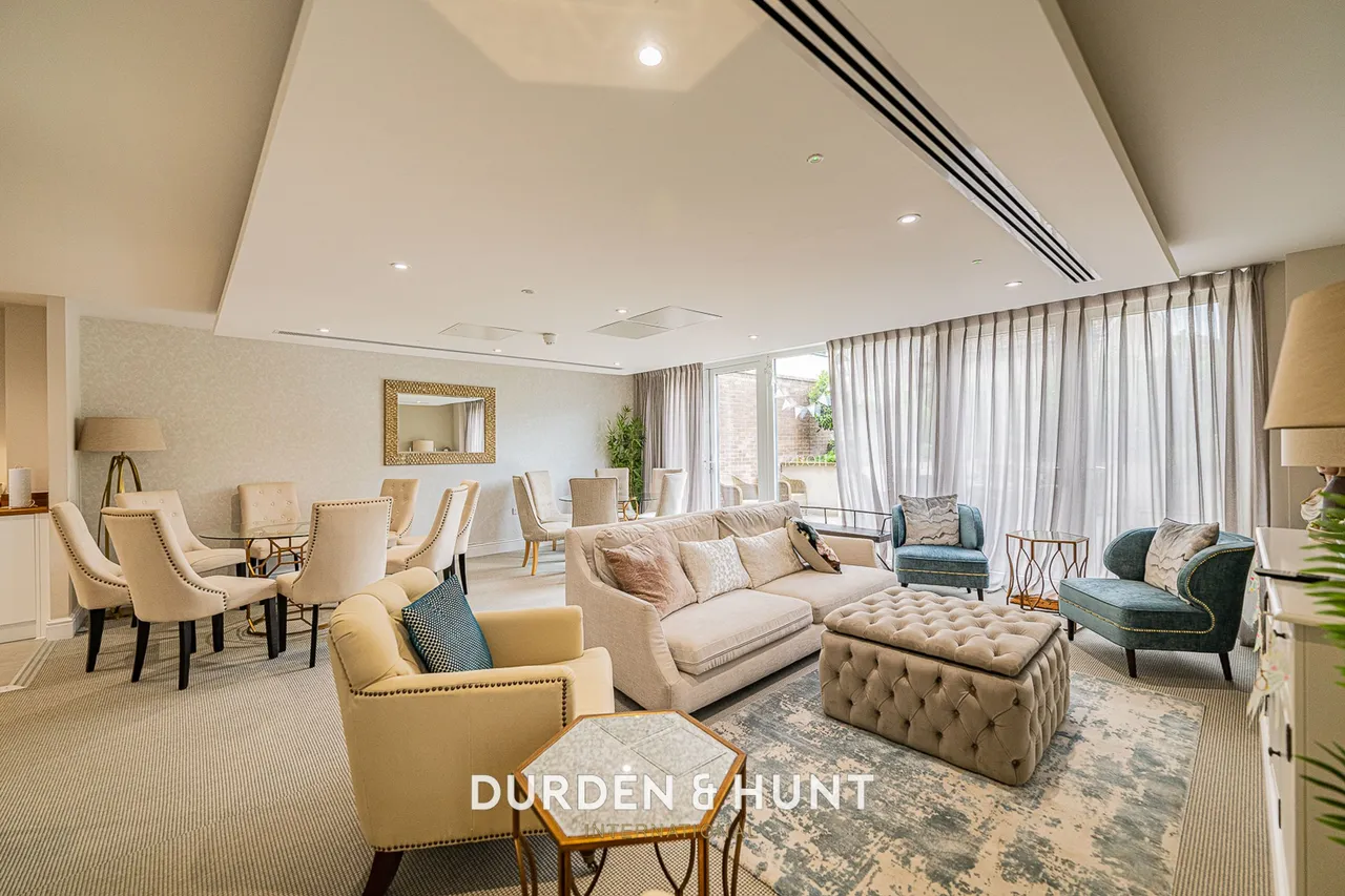 High Road, Loughton, IG10, photo 19