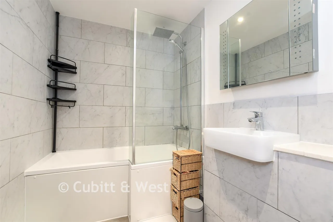 Victoria Road, Horley, RH6, photo 7