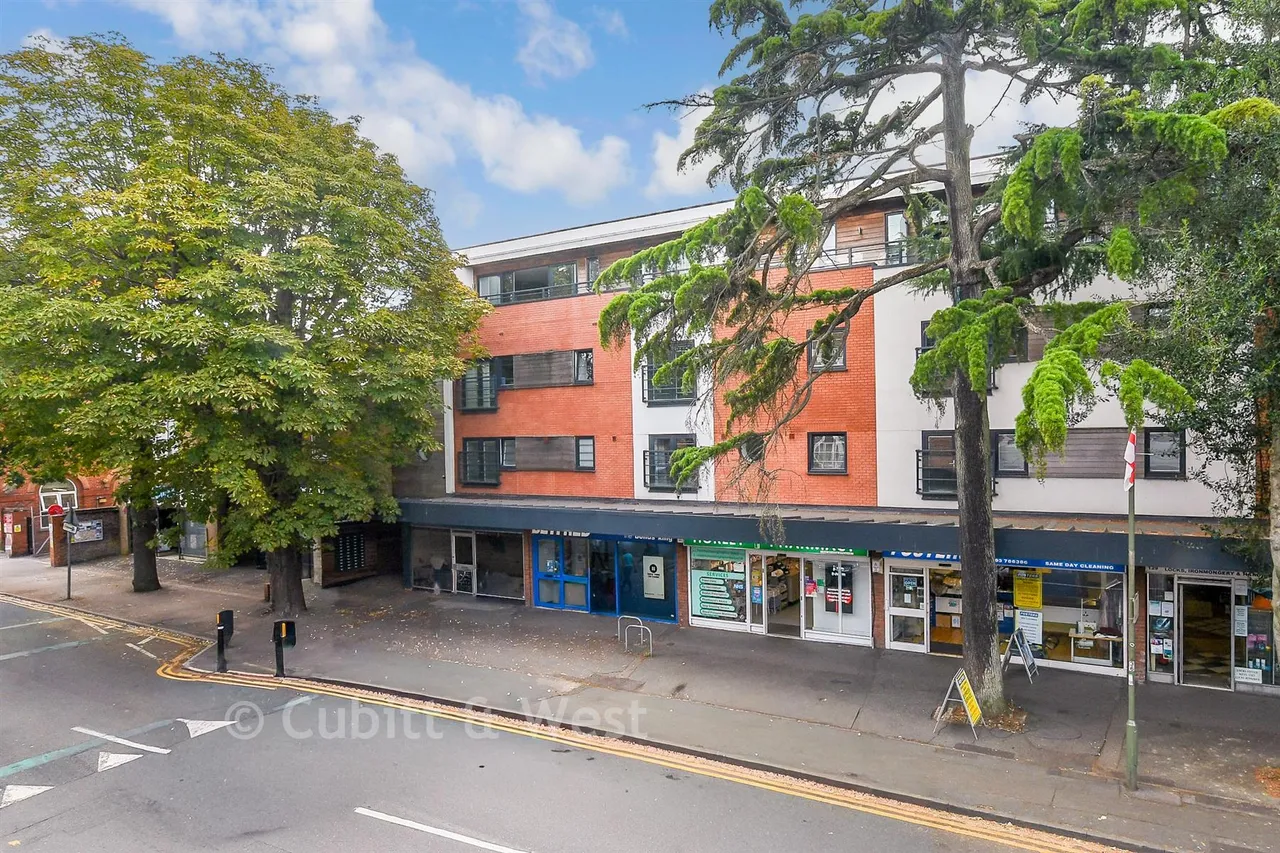Victoria Road, Horley, RH6, photo 8