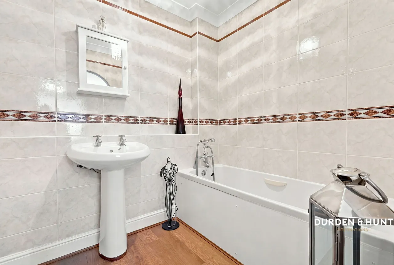 Mayflower Court, Ongar, CM5, photo 11
