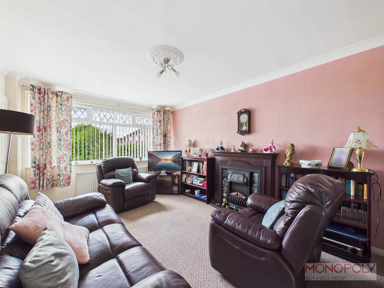Ffordd Gryffydd, Llay, LL12, photo 3