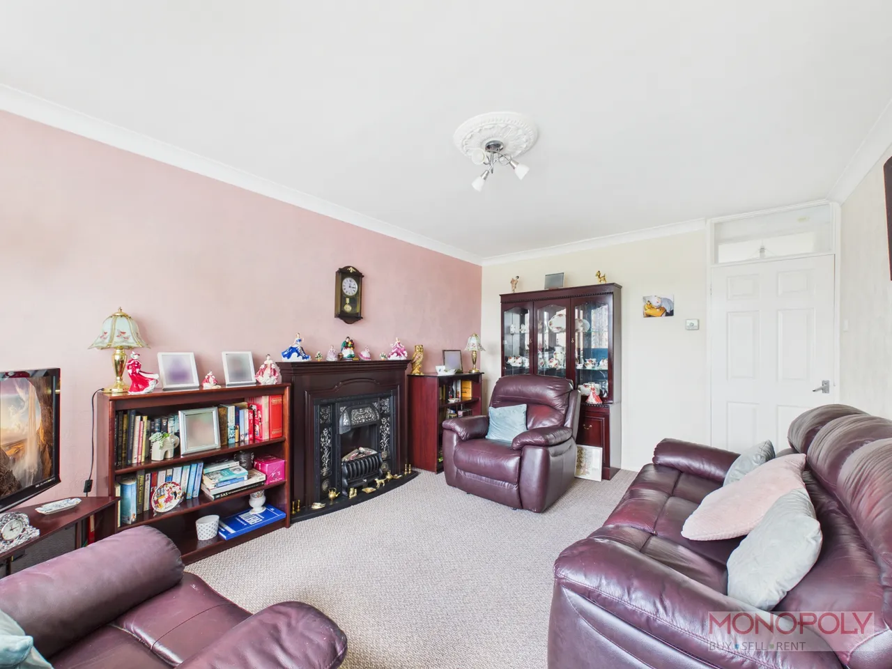 Ffordd Gryffydd, Llay, LL12, photo 2