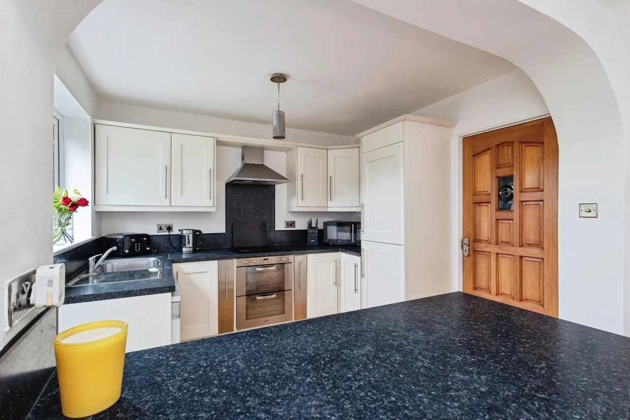 St. Giles Drive, HYDE, Cheshire, SK14, photo 9