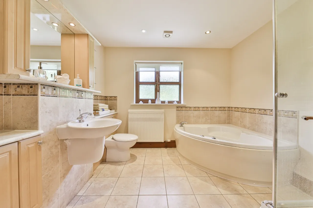 Lodge Gardens, Hessle, HU13, photo 10