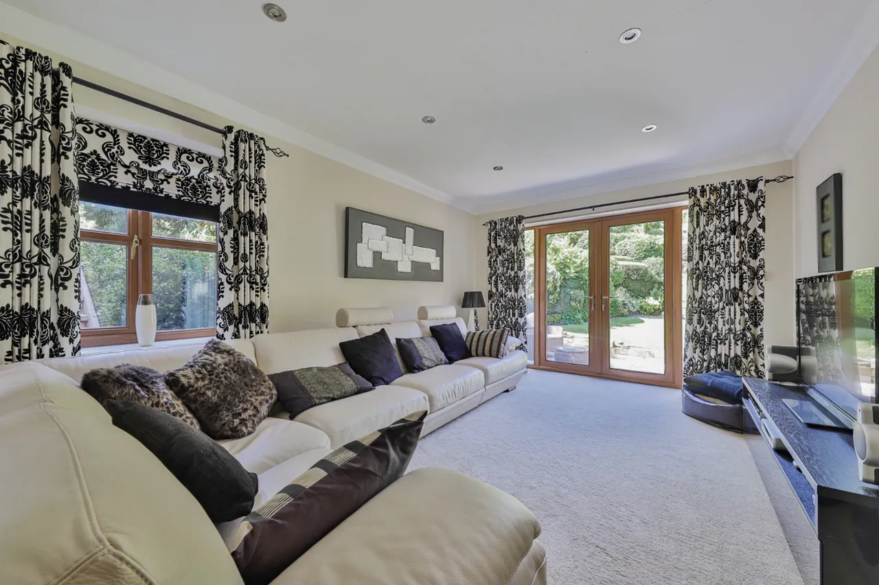 Lodge Gardens, Hessle, HU13, photo 4