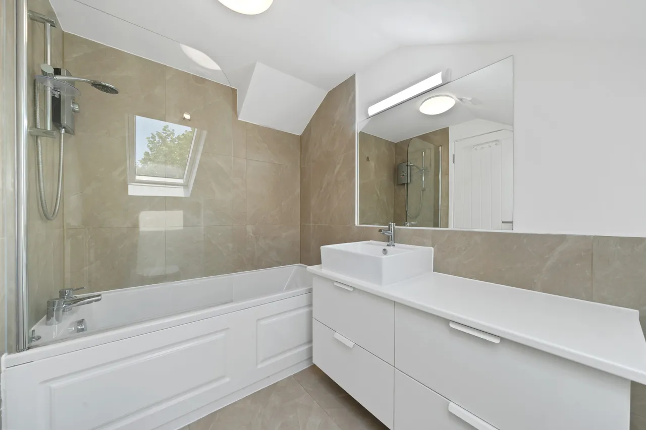 Marriott Road, London, N4, photo 10