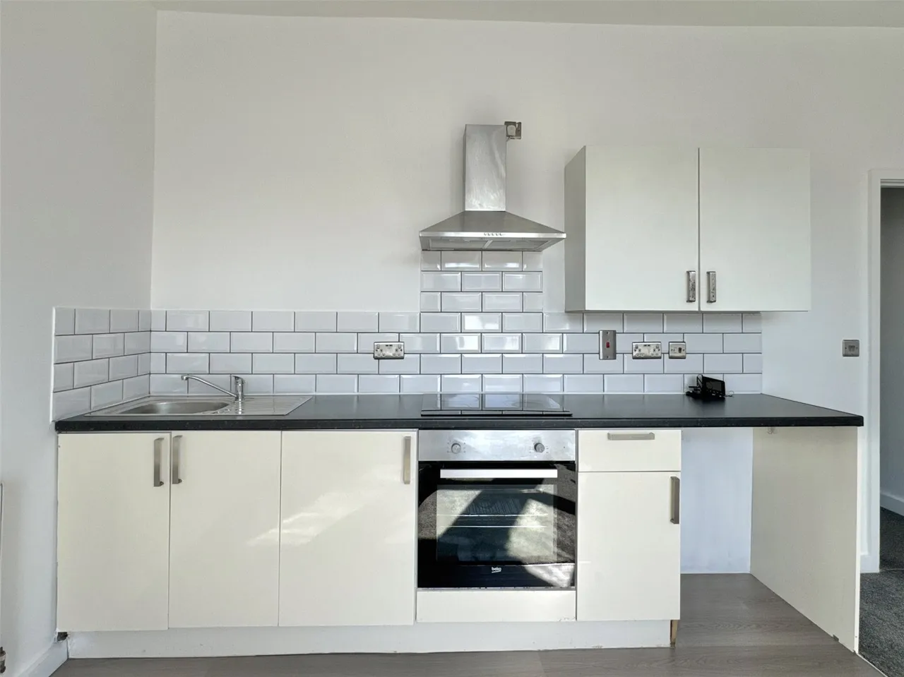 Temple Street, Llandrindod Wells, Powys, LD1 5HF, photo 4