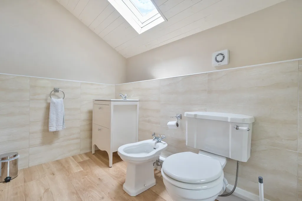 Ewebank, High Barn, LA8, photo 18