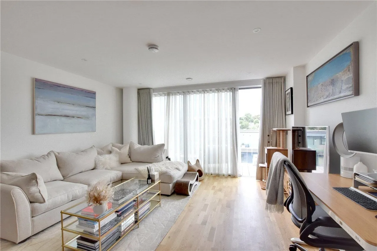 Hawthorne Crescent, Greenwich, SE10, photo 11