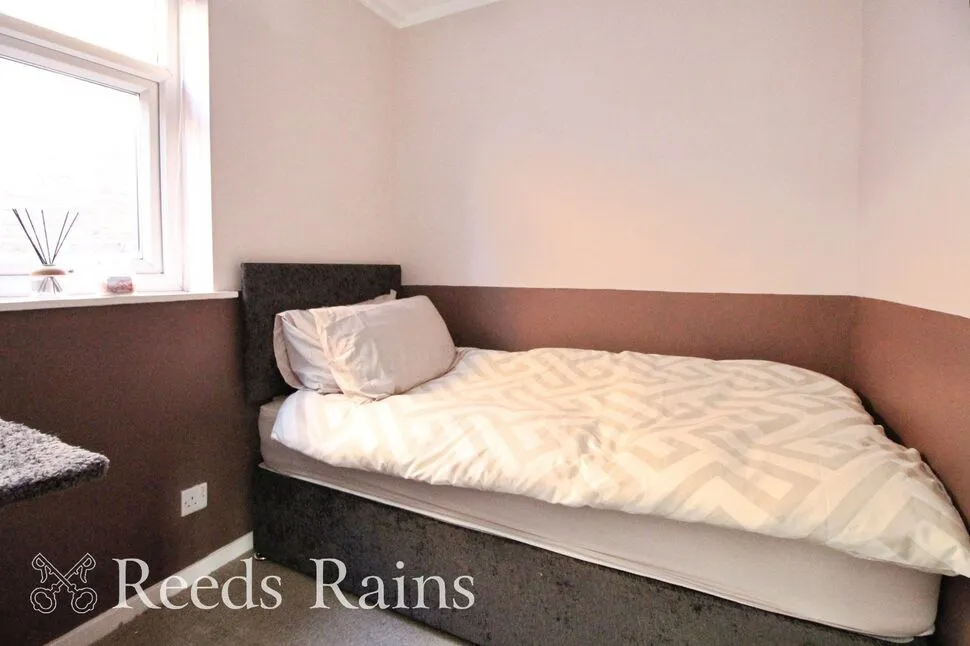 Pierce Street, Macclesfield, SK11, photo 8