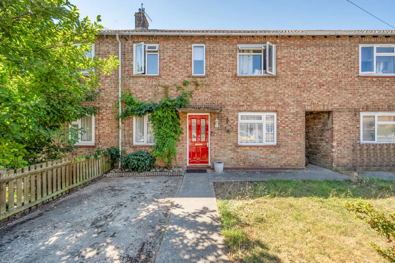 3 bed house for sale, Springhead Road, Faversham, ME13