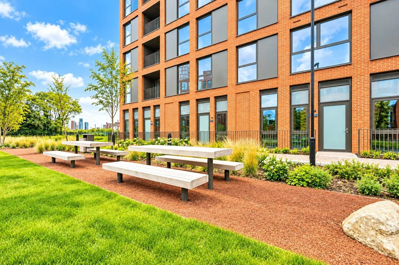 Lumina Village, Old Trafford, M16, photo 11