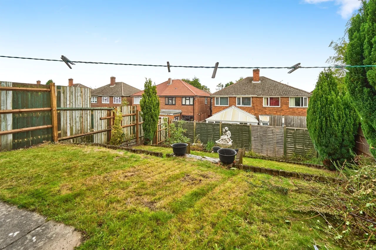 Edwin Phillips Drive, West Bromwich, B71, photo 16
