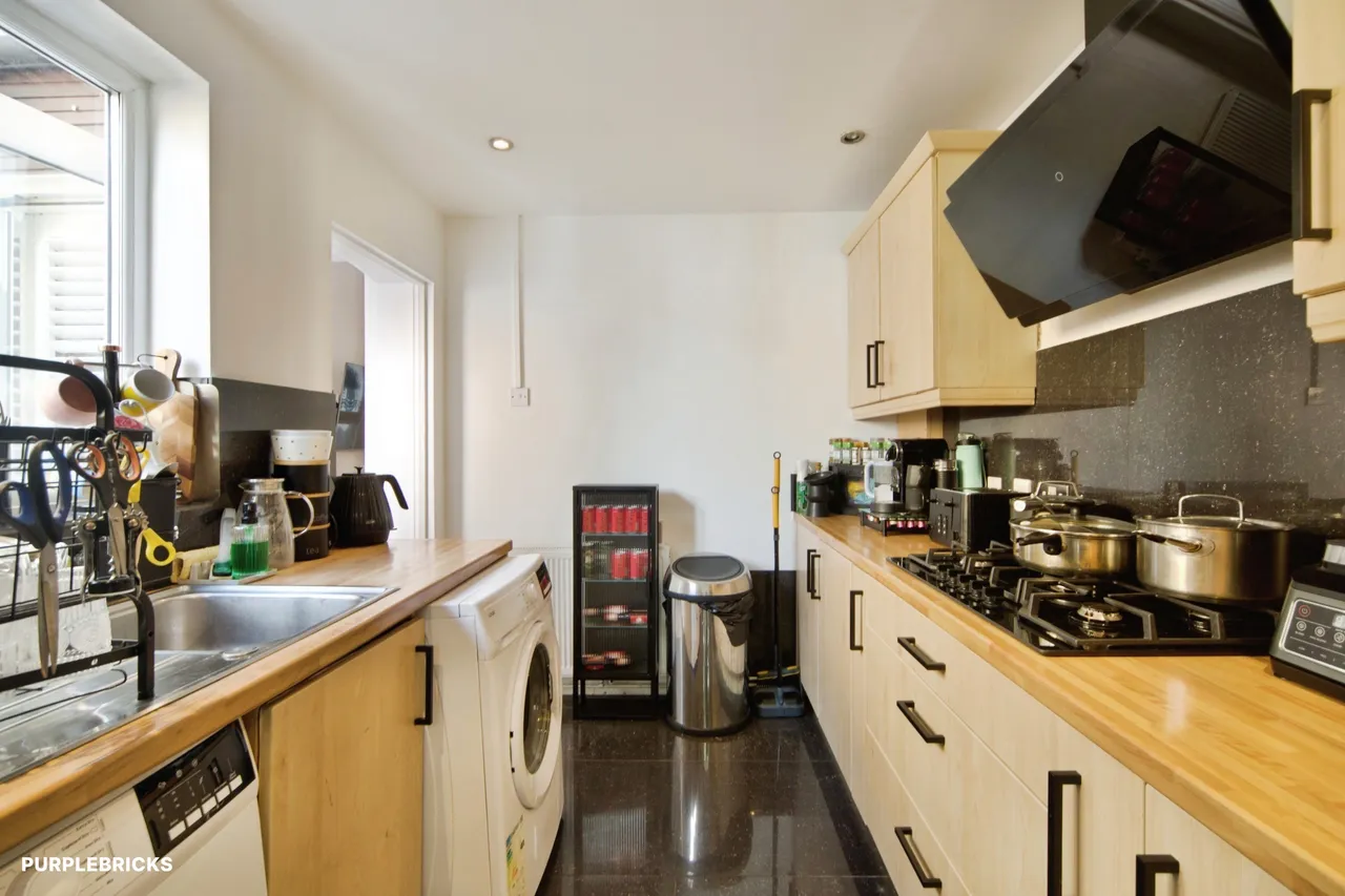 Ordnance Road, Enfield, EN3, photo 8