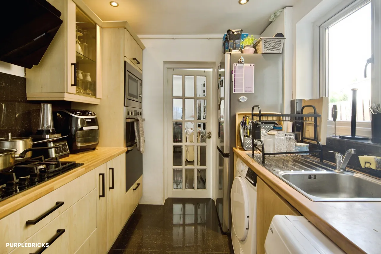 Ordnance Road, Enfield, EN3, photo 7
