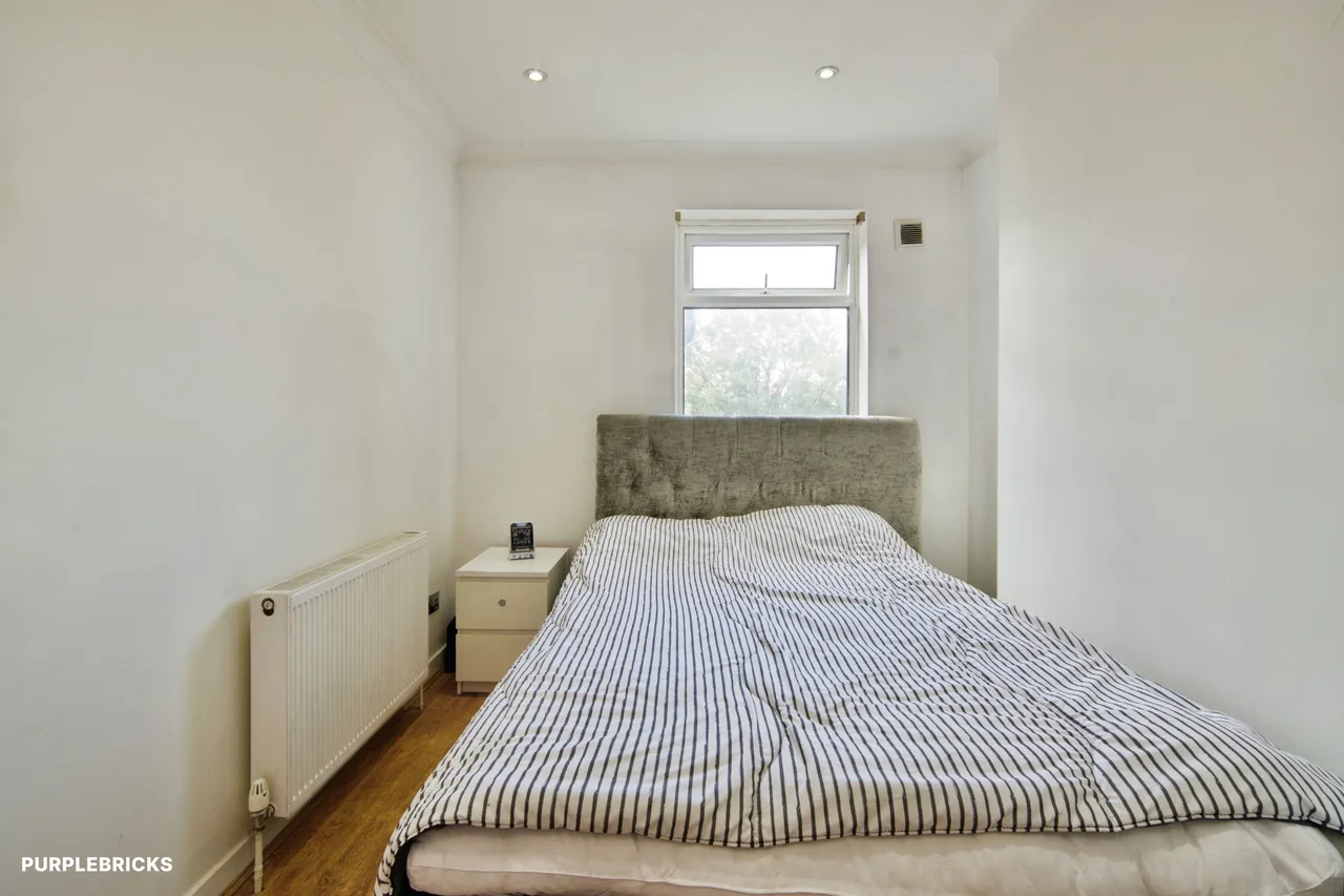 Ordnance Road, Enfield, EN3, photo 12