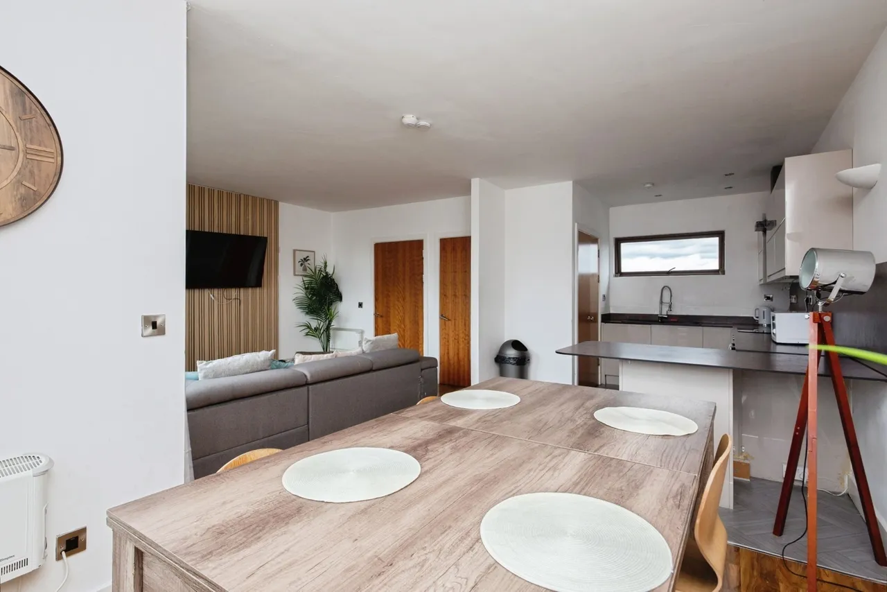 Isaac Way, Manchester, Greater Manchester, M4, photo 8