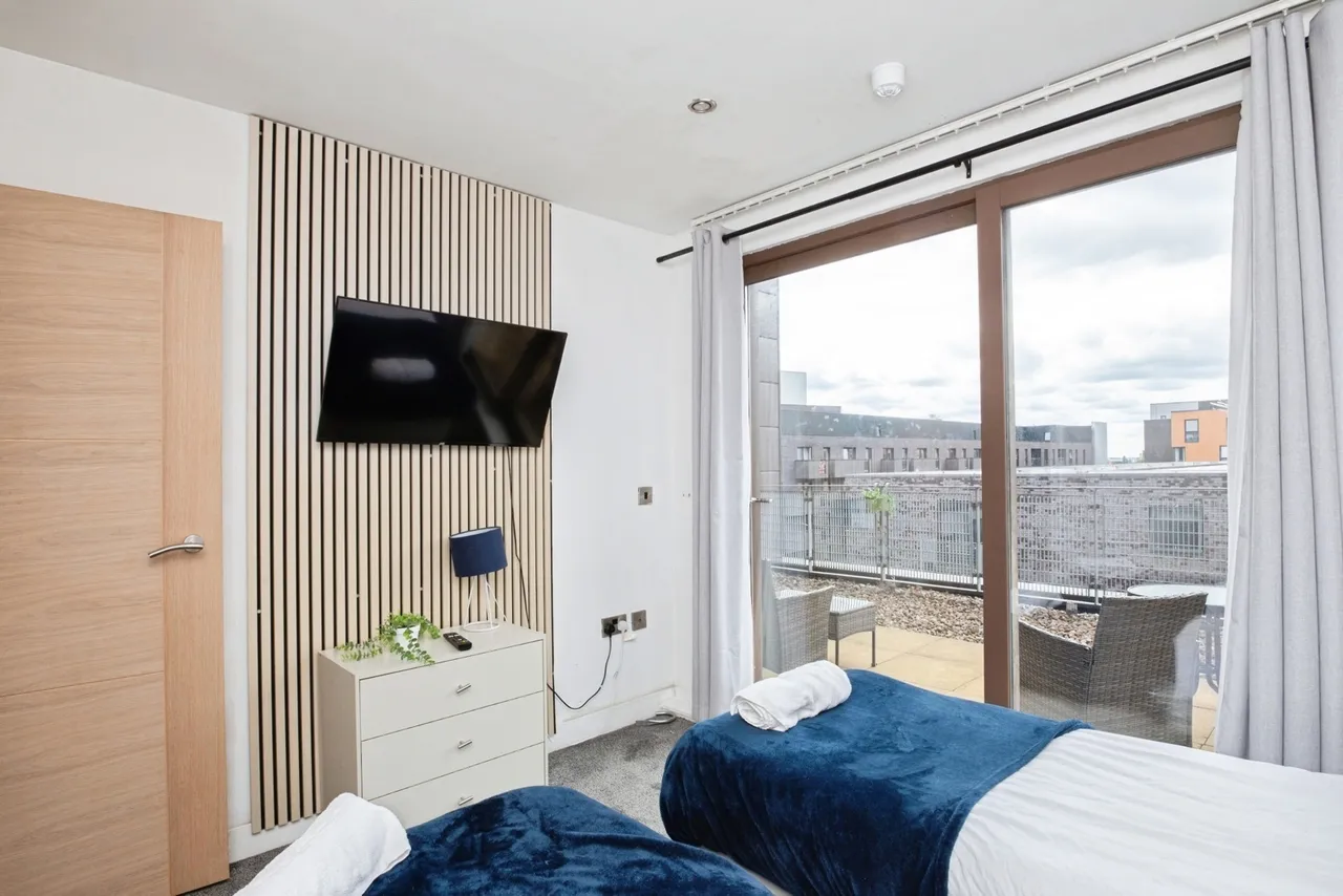 Isaac Way, Manchester, Greater Manchester, M4, photo 12
