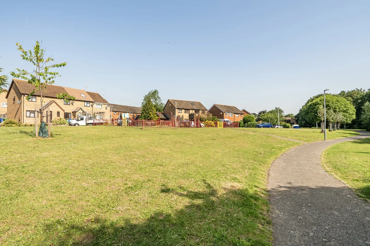 Hazebrouck Road, Faversham, ME13, photo 14