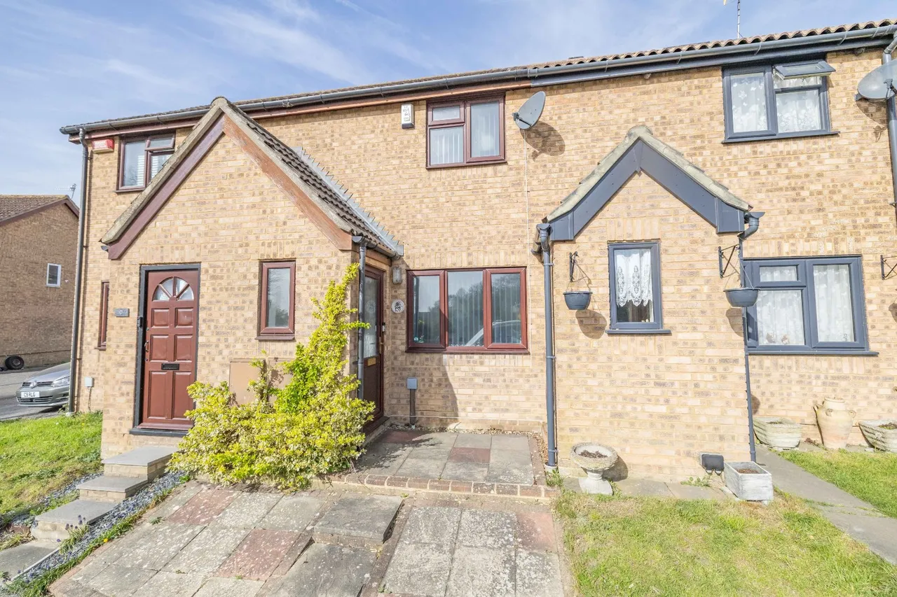 2 bed house for sale, Hazebrouck Road, Faversham, ME13