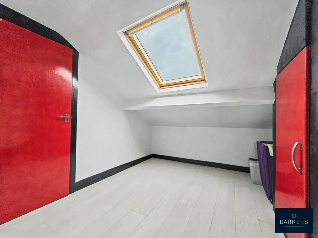 Chevins Close, BATLEY, West Yorkshire WF17 0QQ, photo 18