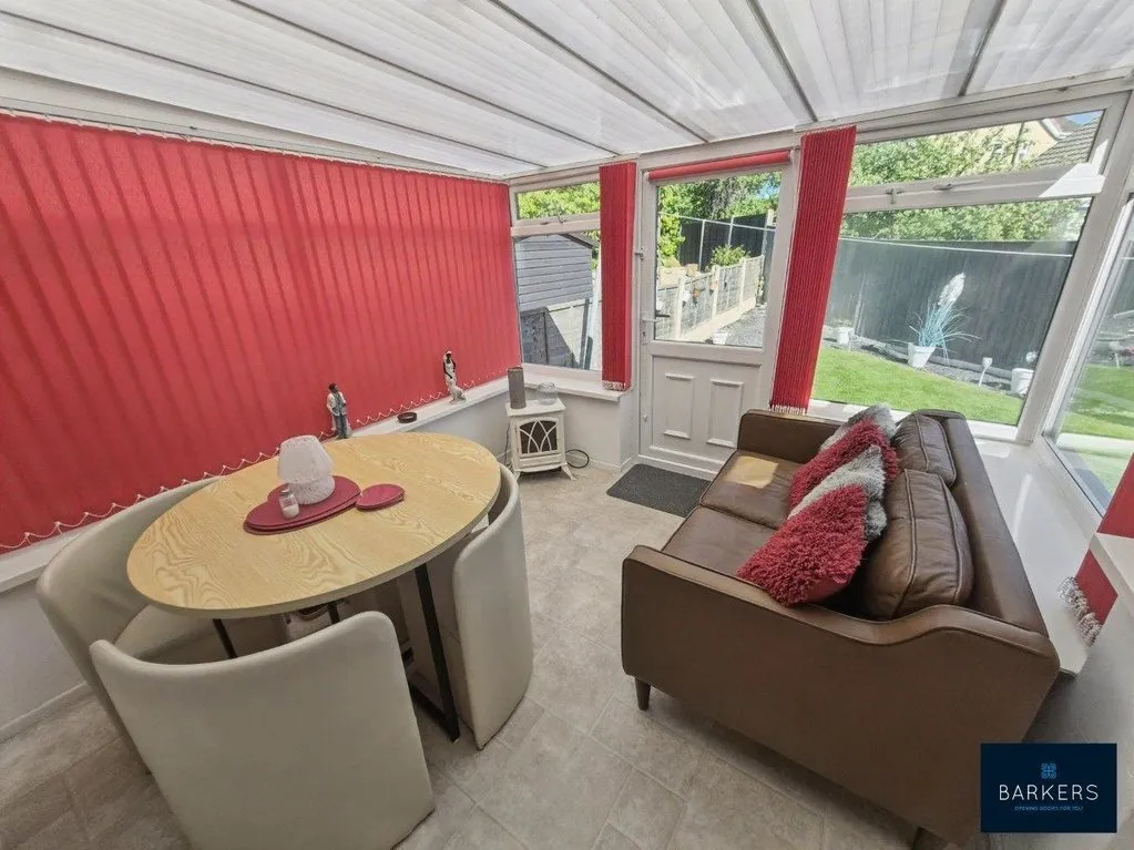 Chevins Close, BATLEY, West Yorkshire WF17 0QQ, photo 13