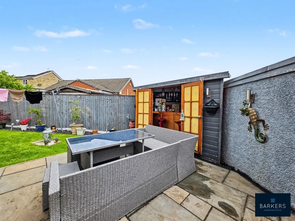 Chevins Close, BATLEY, West Yorkshire WF17 0QQ, photo 7